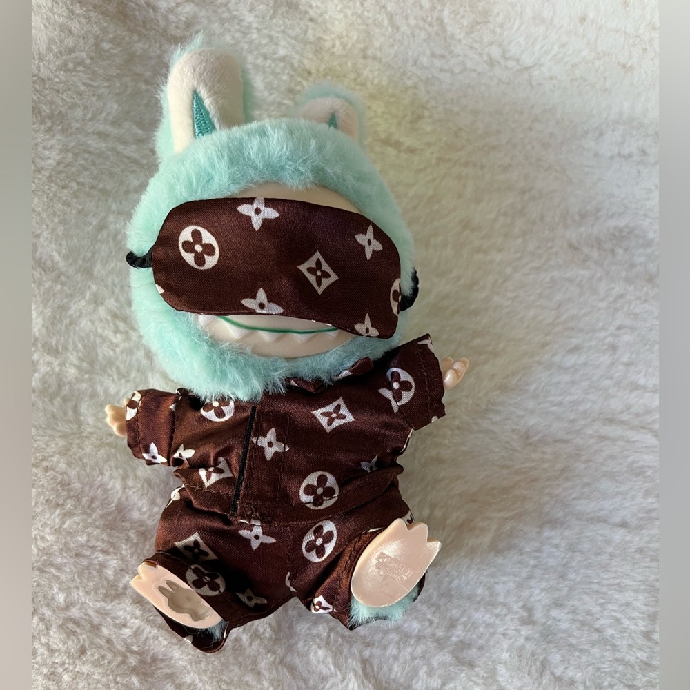 Pajamas for Labubu - Picture 2 of 3